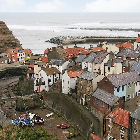 Lythe Cottage *